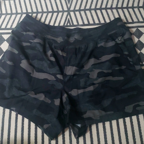 Old Navy Pants - OLD NAVY running shorts sz L